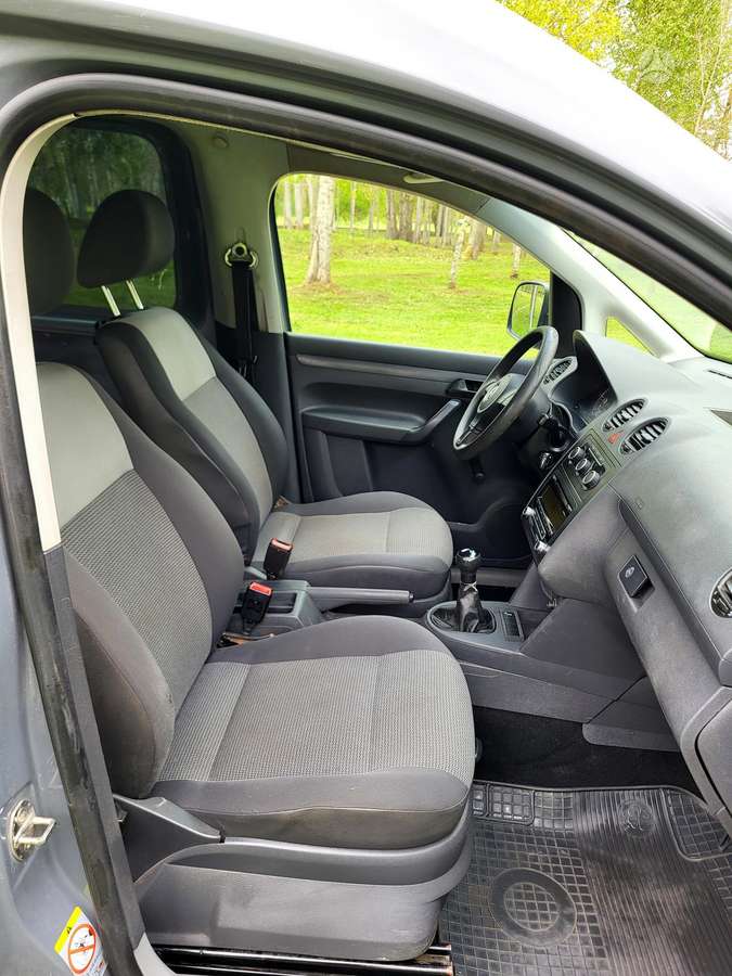 Volkswagen Caddy 2011 — photo 18