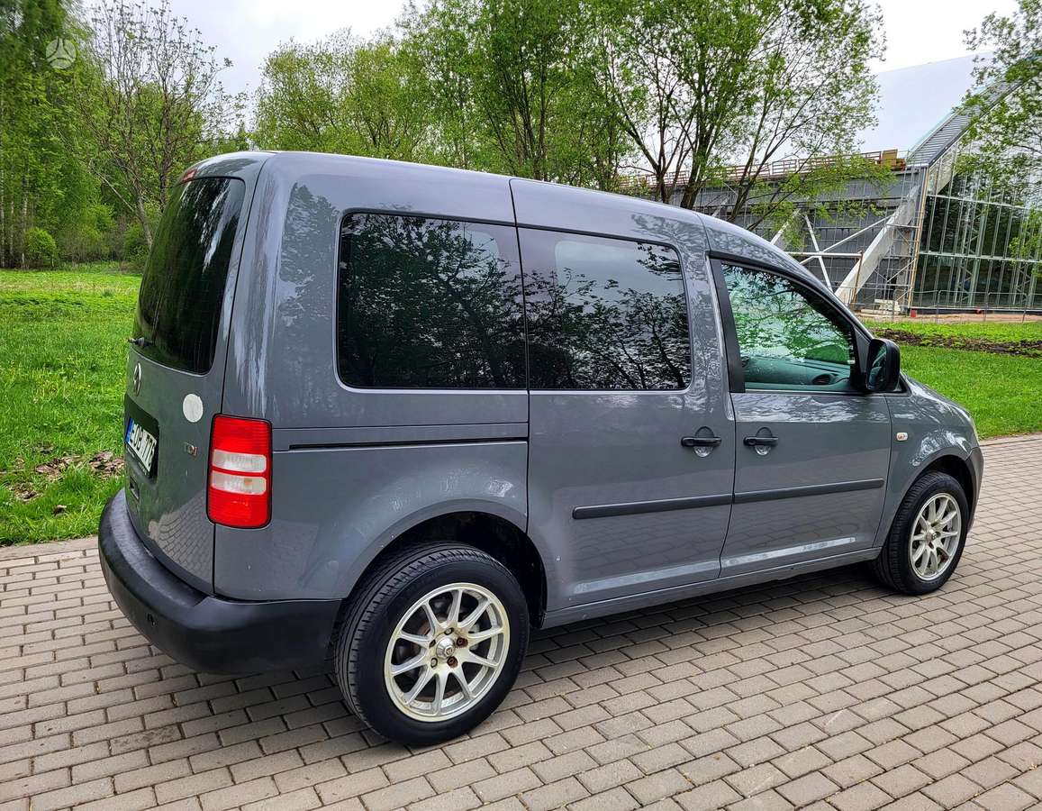 Volkswagen Caddy 2011 — photo 5