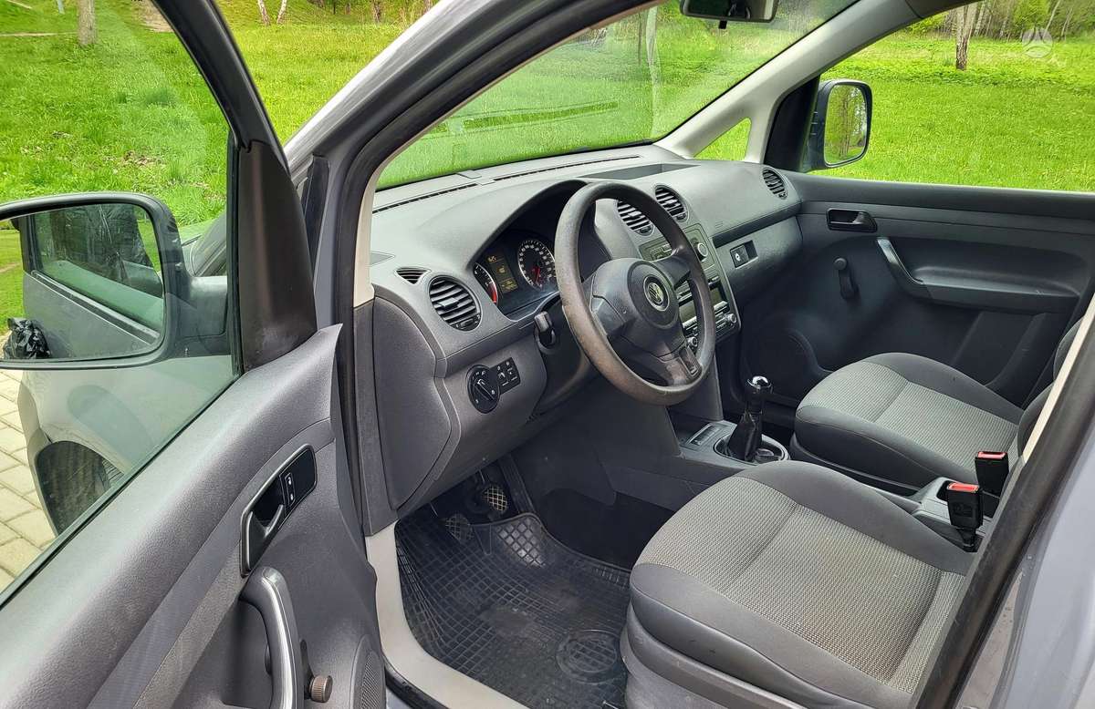 Volkswagen Caddy 2011 — photo 7