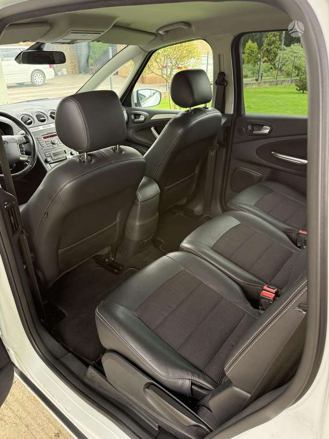 Ford S-MAX 2013 — фото 10
