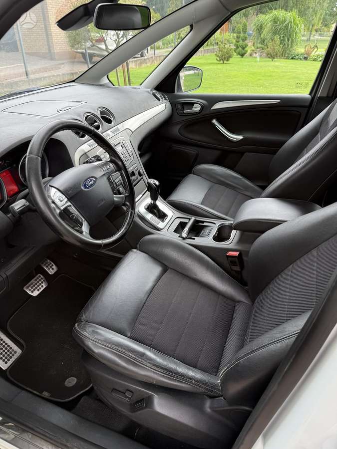 Ford S-MAX 2013 — двигун 2000 cm³, 140 HP (103kW)