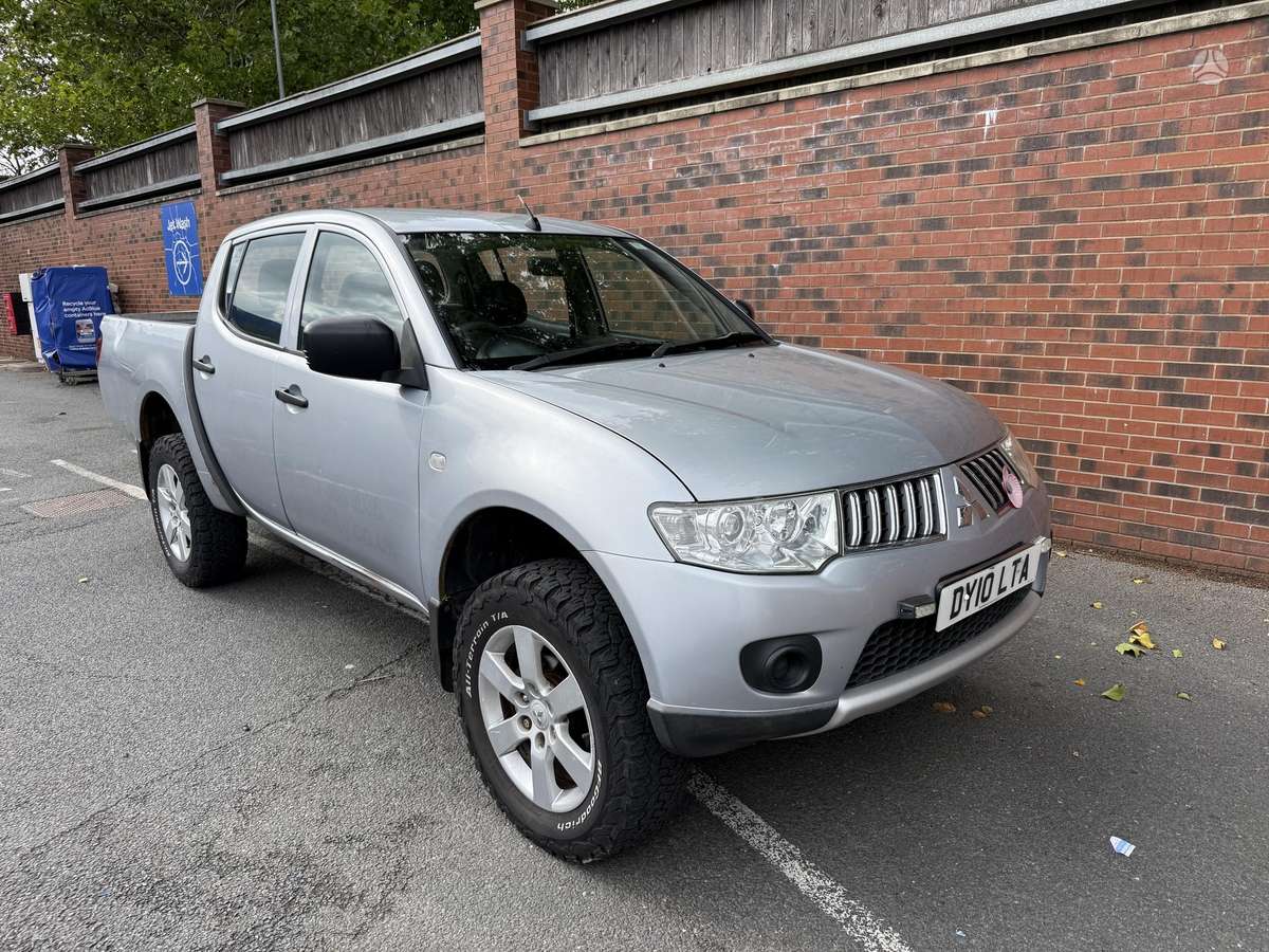 Mitsubishi L200, 2010