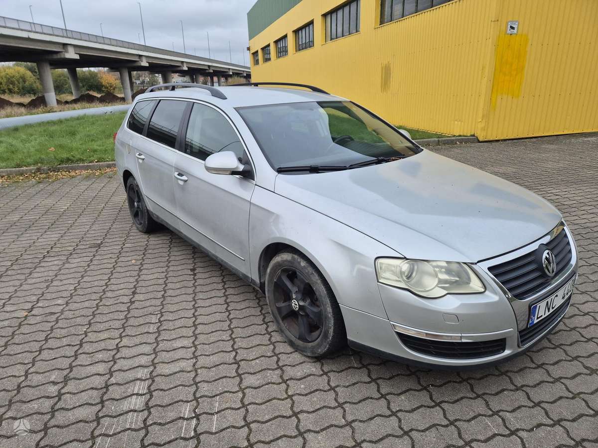 Volkswagen Passat 2006 — салон