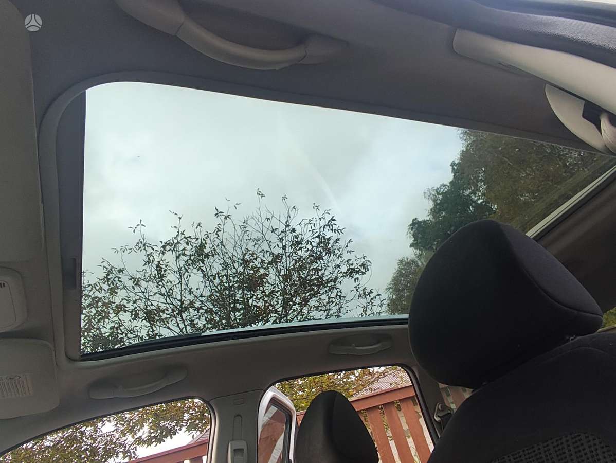 Citroen C3 2011 — photo 9