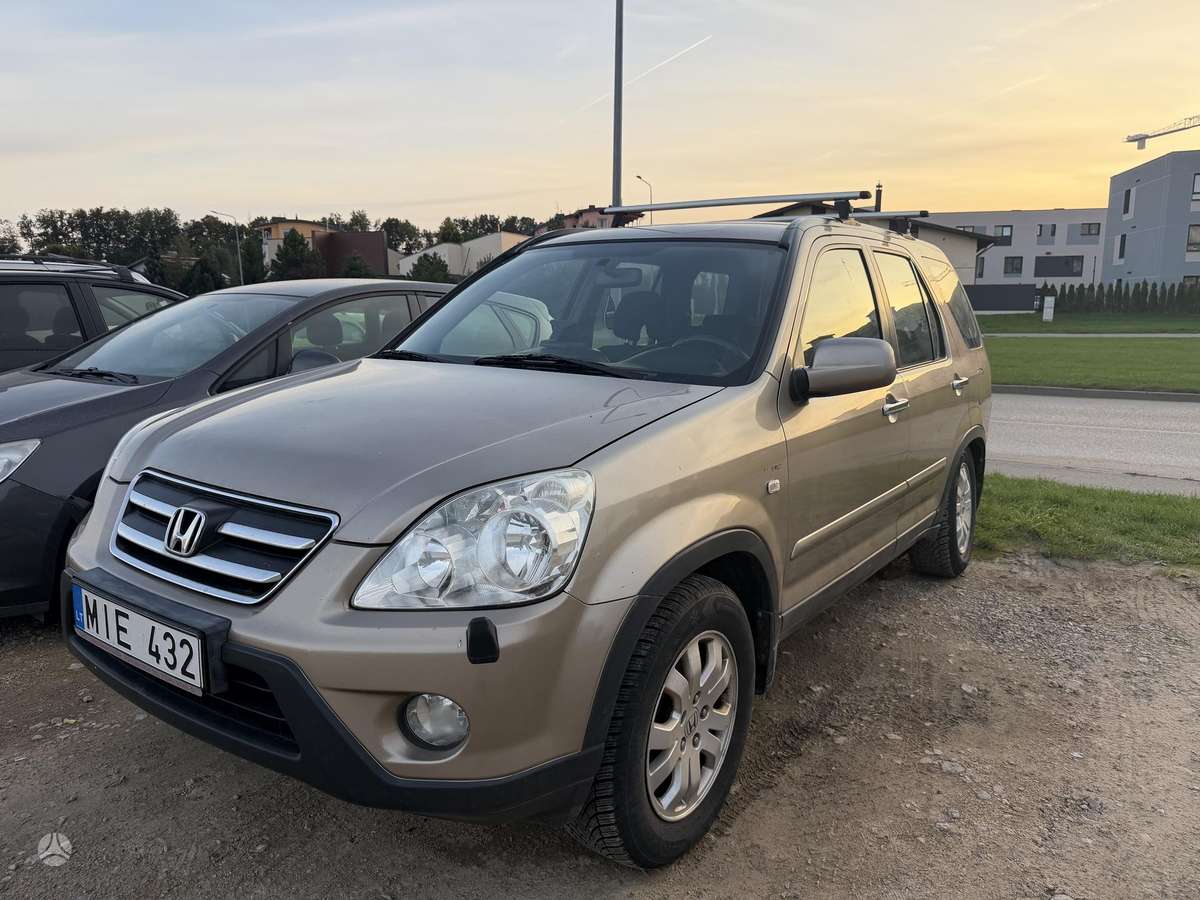 Honda CR-V 2006 — салон