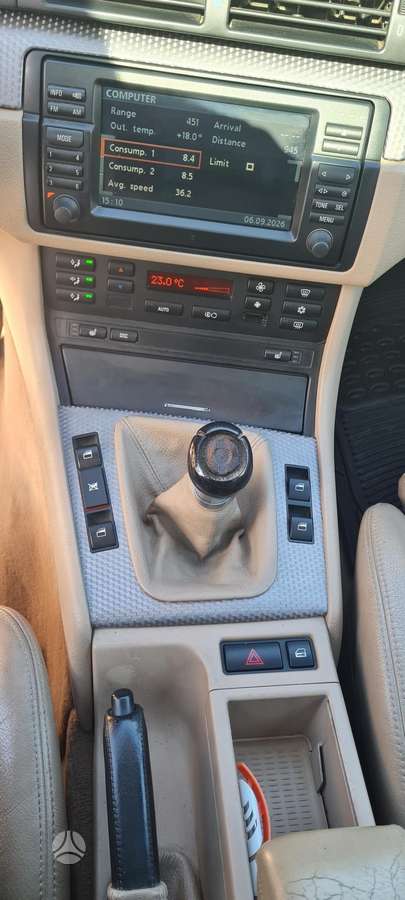 BMW 330 2005 — photo 11