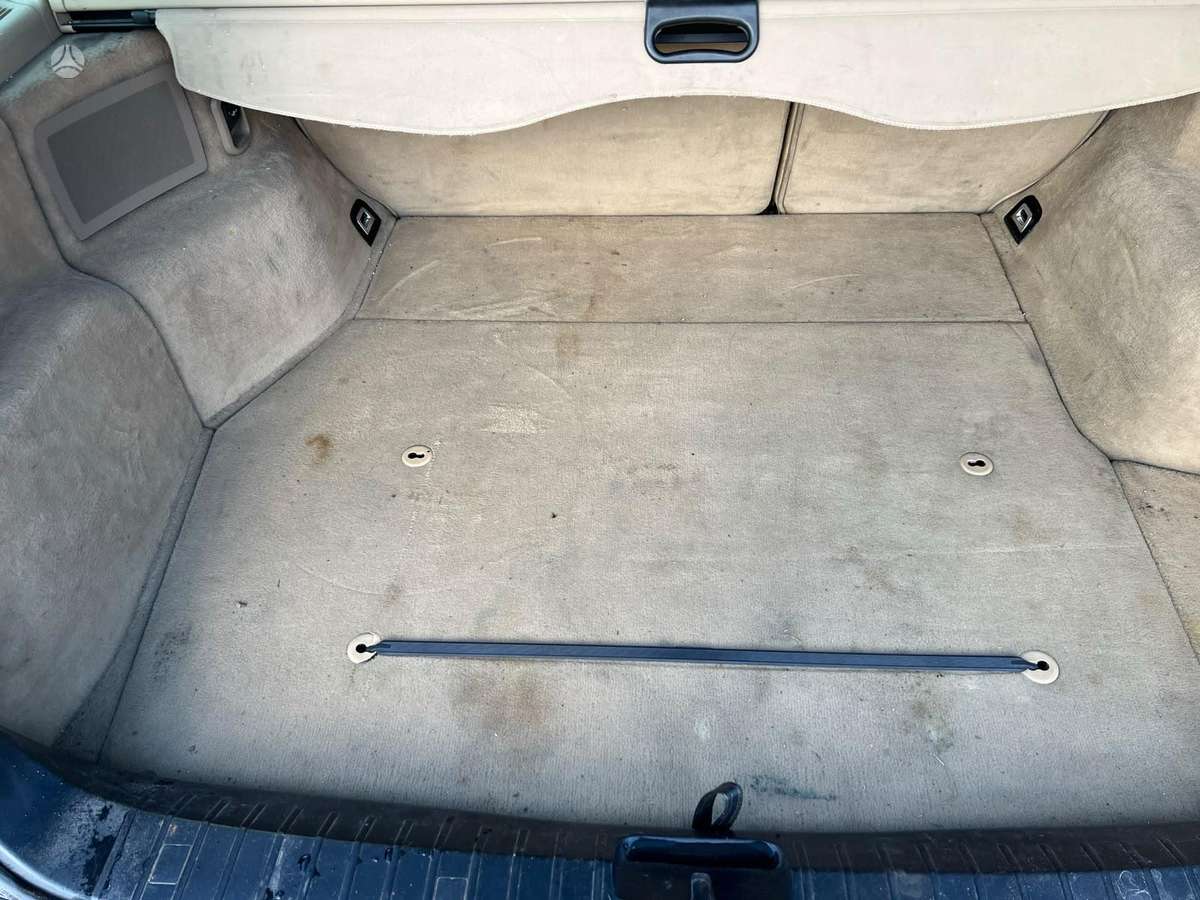 BMW 330 2005 — photo 13