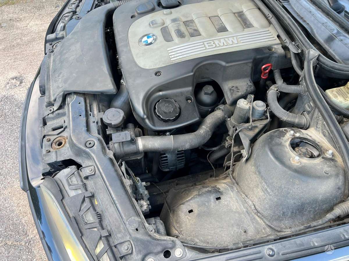 BMW 330 2005 — photo 22