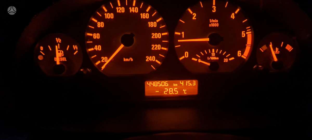 BMW 330 2005 — photo 27