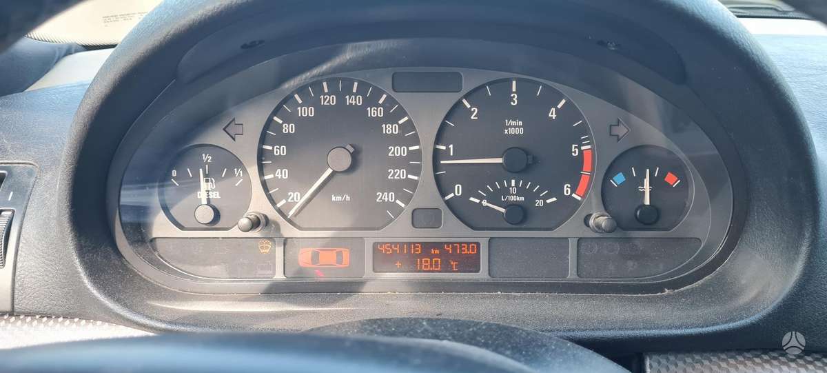 BMW 330 2005 — photo 8