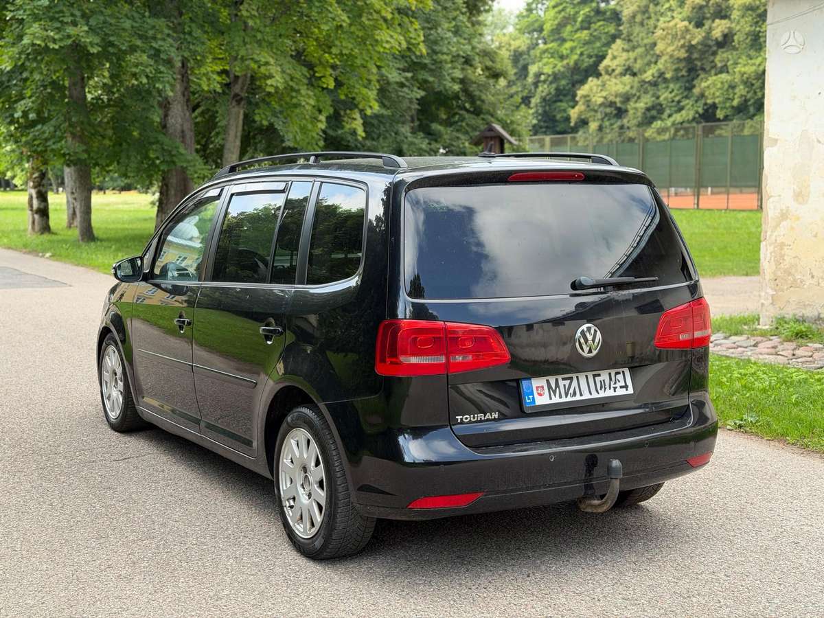 Volkswagen Touran 2012 — photo 5