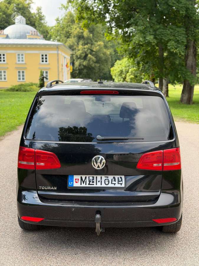 Volkswagen Touran 2012 — photo 6