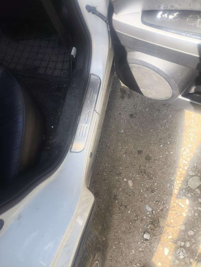 Mazda CX-7 2011 — photo 11