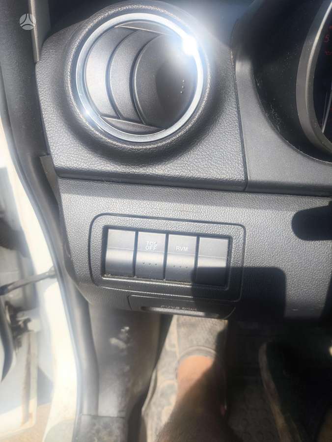 Mazda CX-7 2011 — photo 19