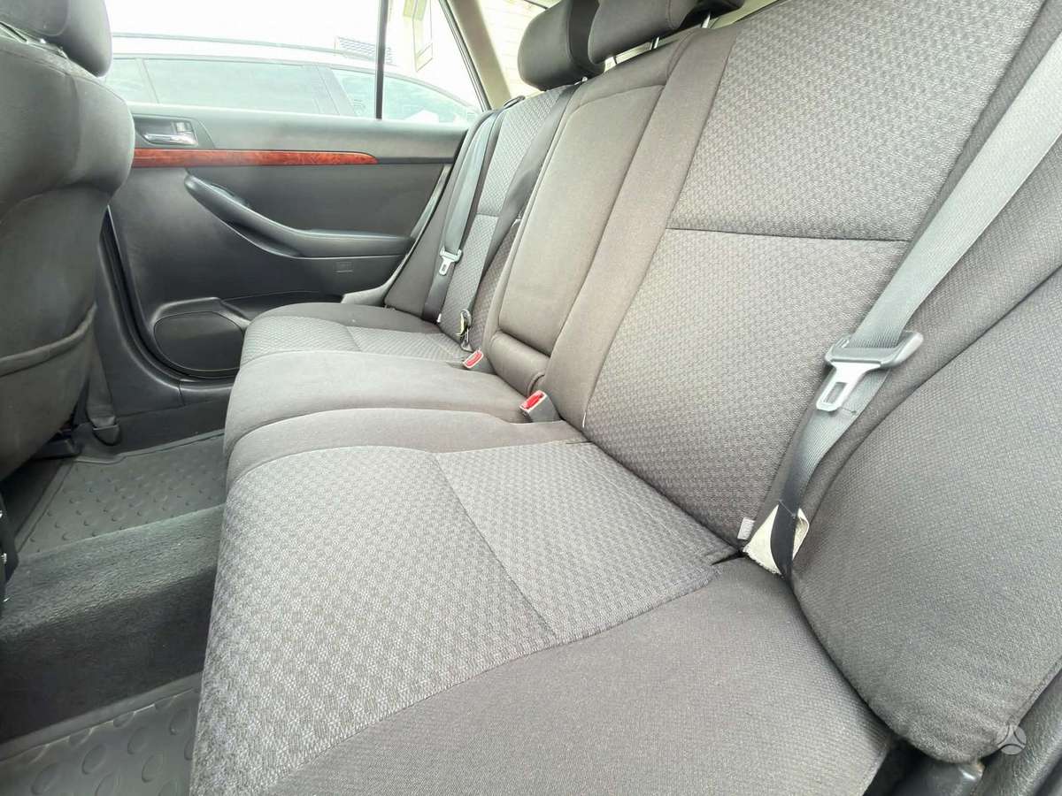 Toyota Avensis 2006 — двигун 2231 cm³, 177 HP (130kW)