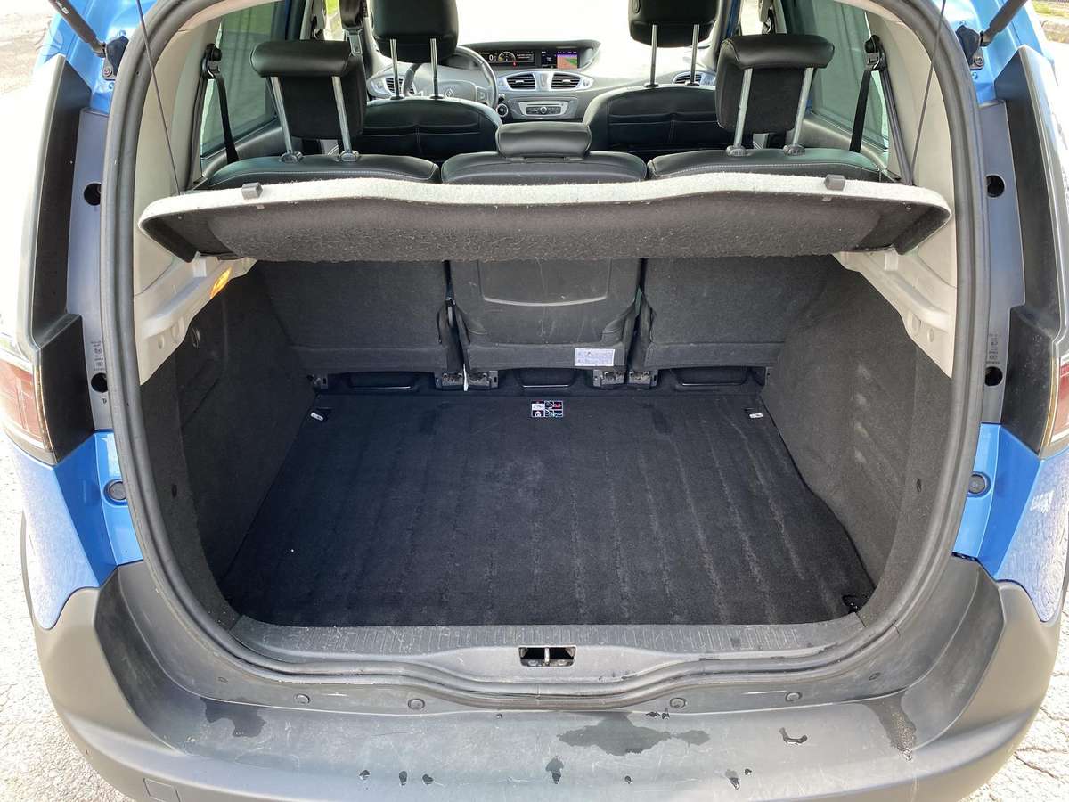 Renault Scenic 2014 — фото 20
