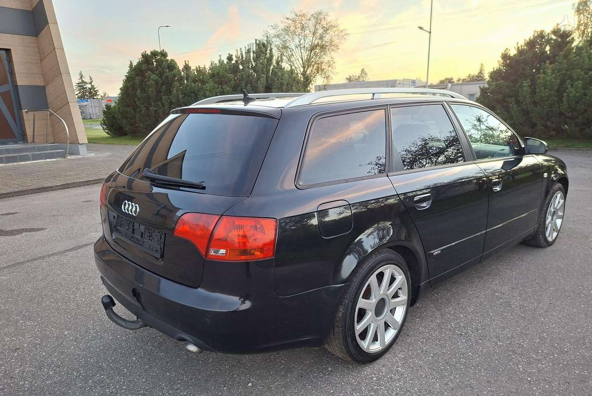 Audi A4 2006 — двигун 2698 cm³, 179 HP (132kW)