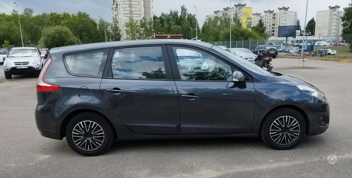 Renault Grand 2011 — engine 1870 cm³, 131 HP (96kW)