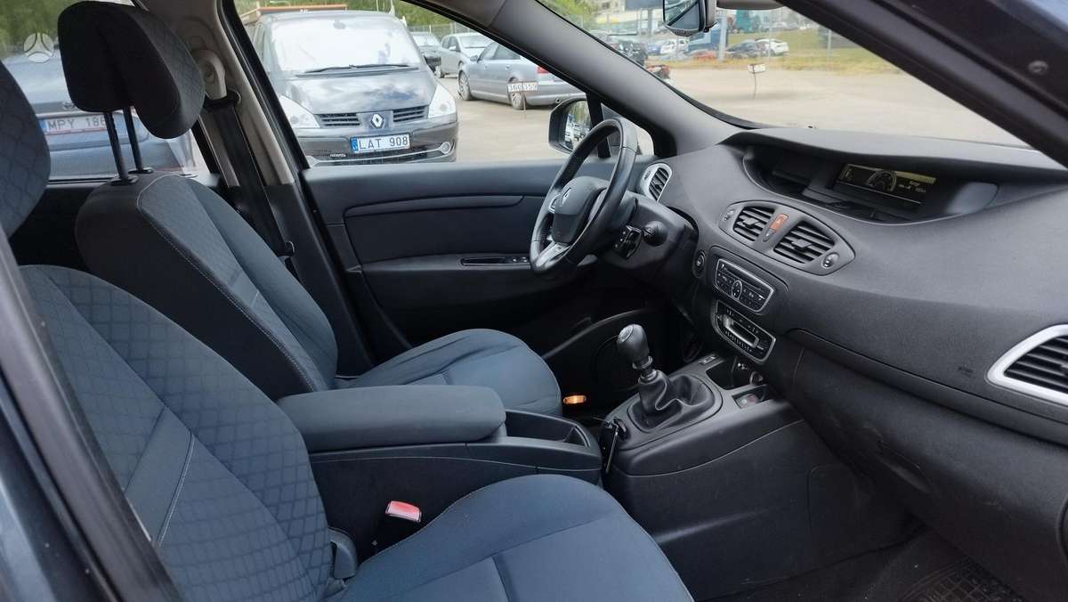 Renault Grand 2011 — photo 8