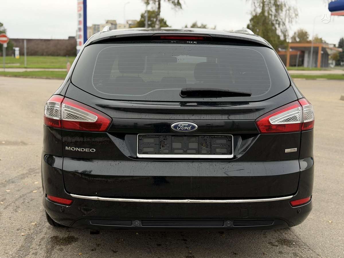 Ford Mondeo 2013 — photo 12