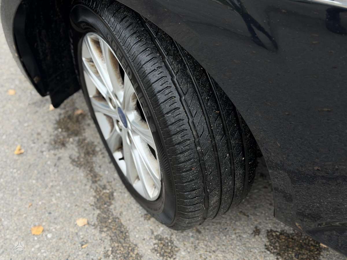 Ford Mondeo 2013 — photo 16