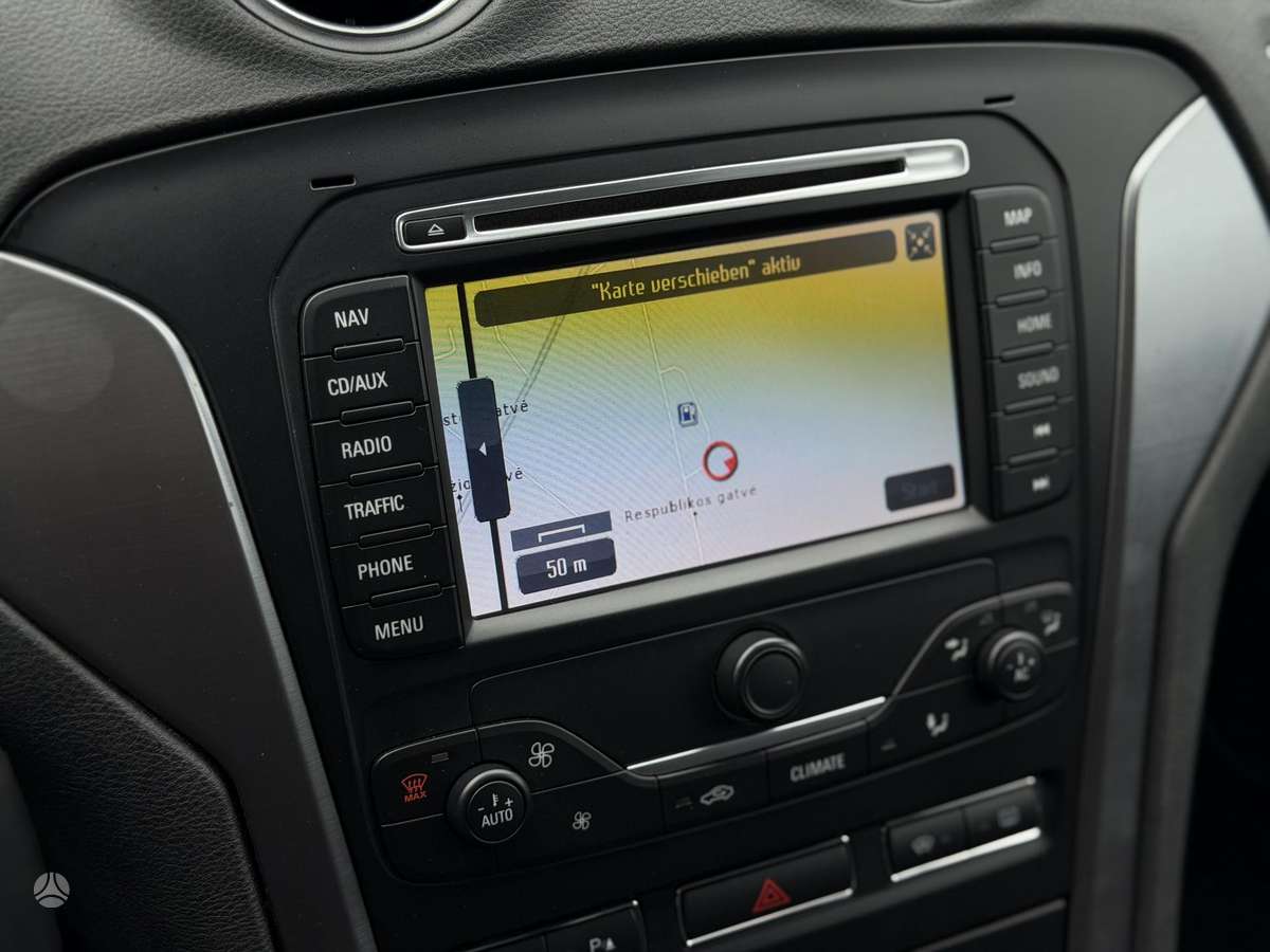 Ford Mondeo 2013 — photo 29