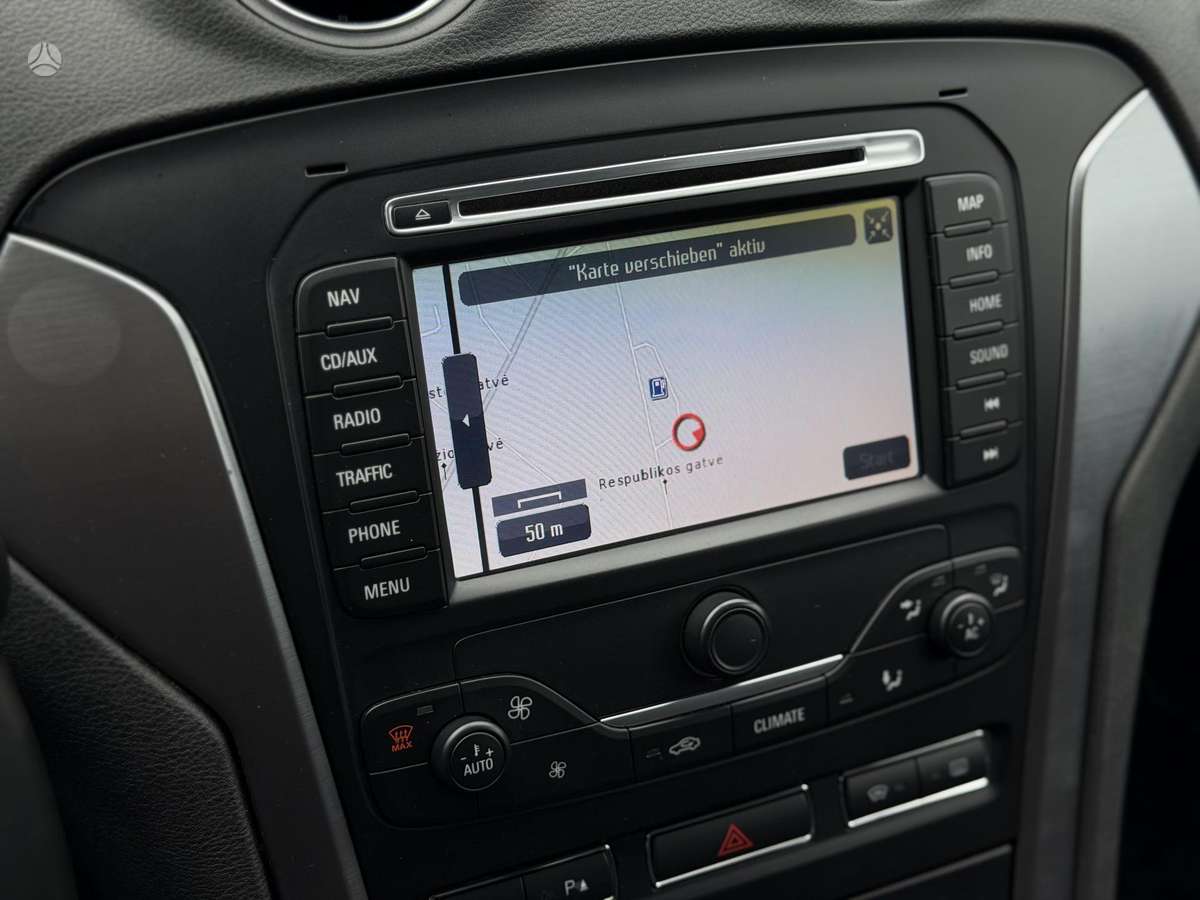 Ford Mondeo 2013 — photo 30