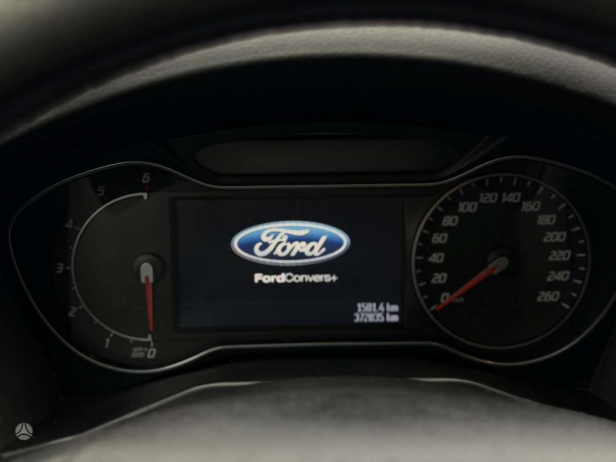 Ford Mondeo 2013 — photo 32
