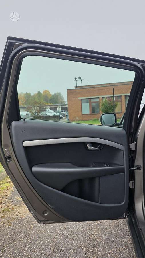 Volvo XC60 2007 — photo 33
