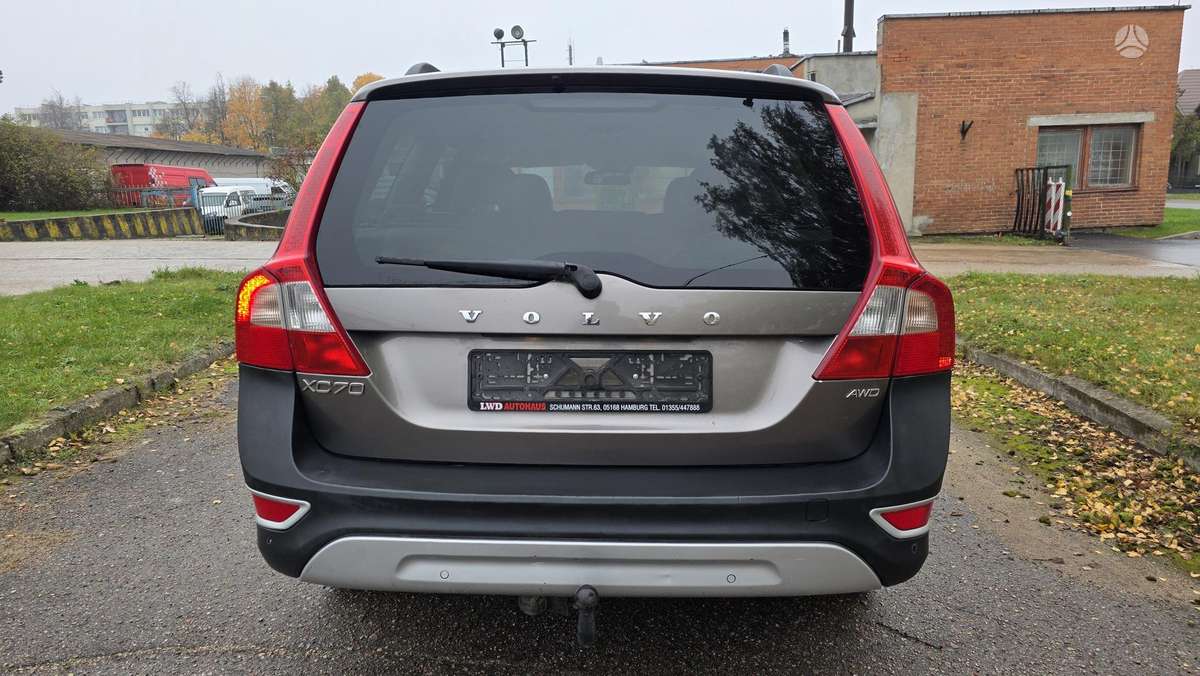 Volvo XC60 2007 — engine 2400 cm³, 185 HP (136kW)