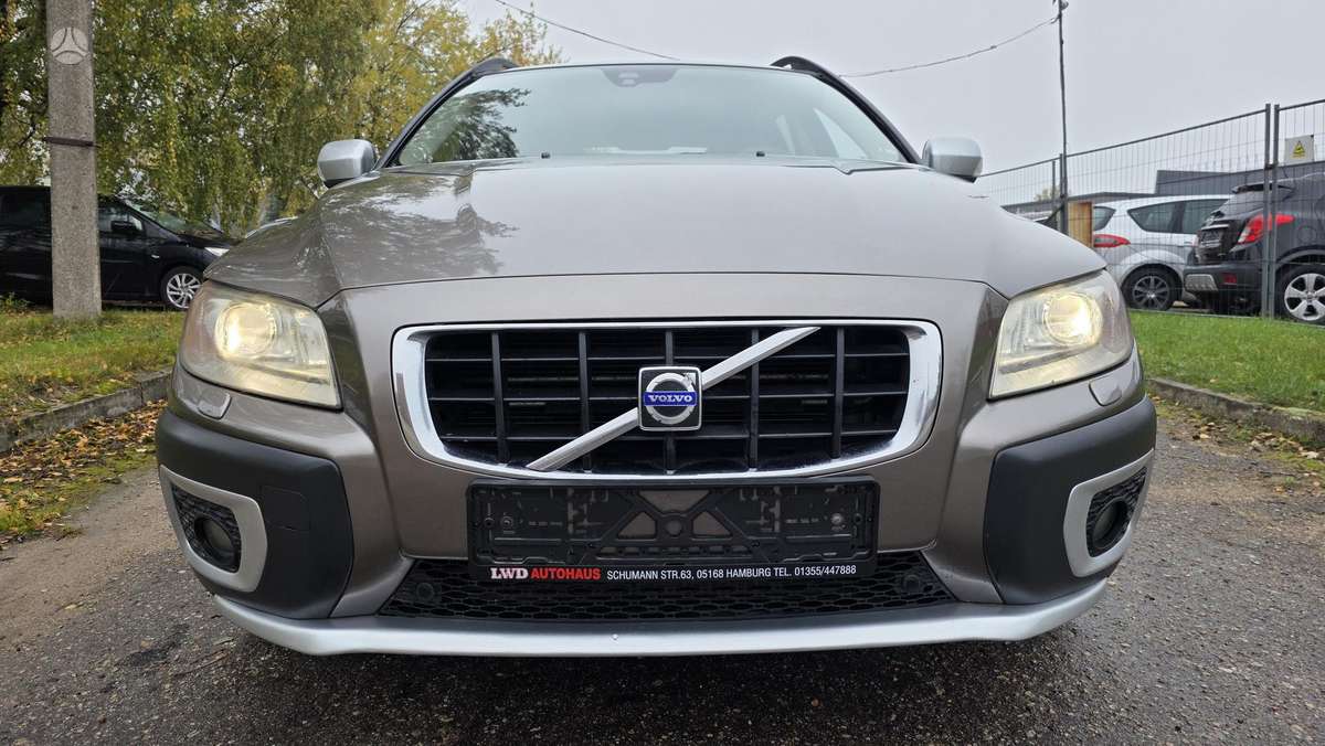 Volvo XC60 2007 — photo 8