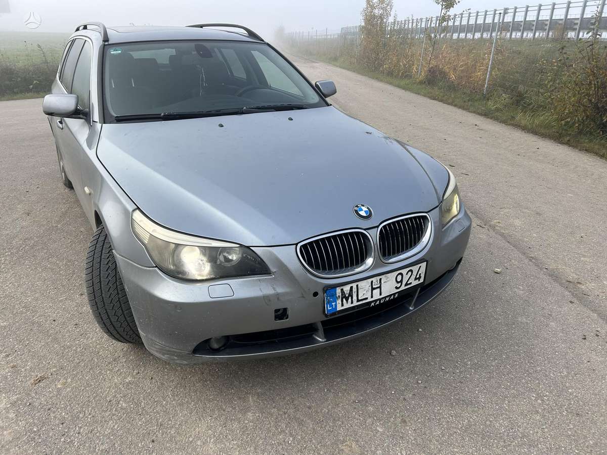 BMW 530 2005 — двигун 2993 cm³, 218 HP (160kW)