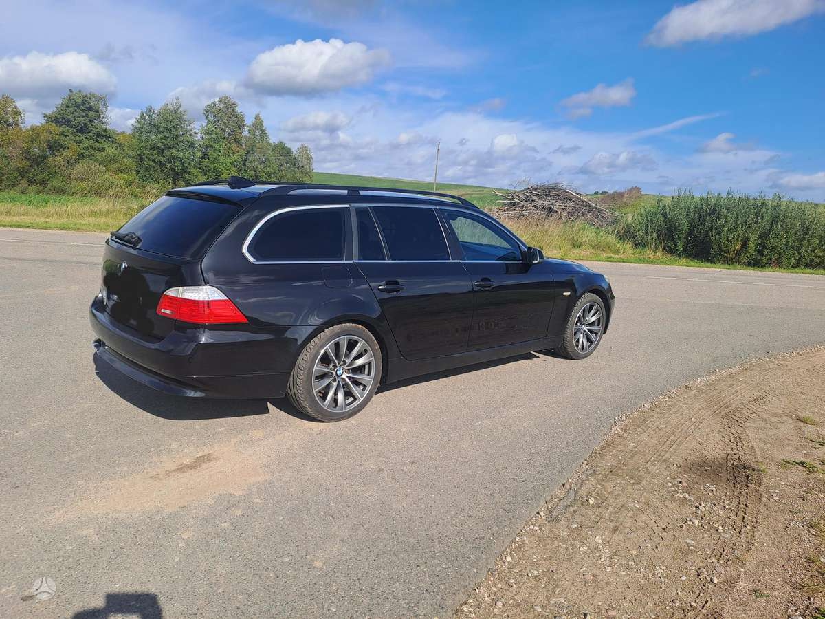 BMW 520 2009 — engine 1995 cm³, 177 HP (130kW)