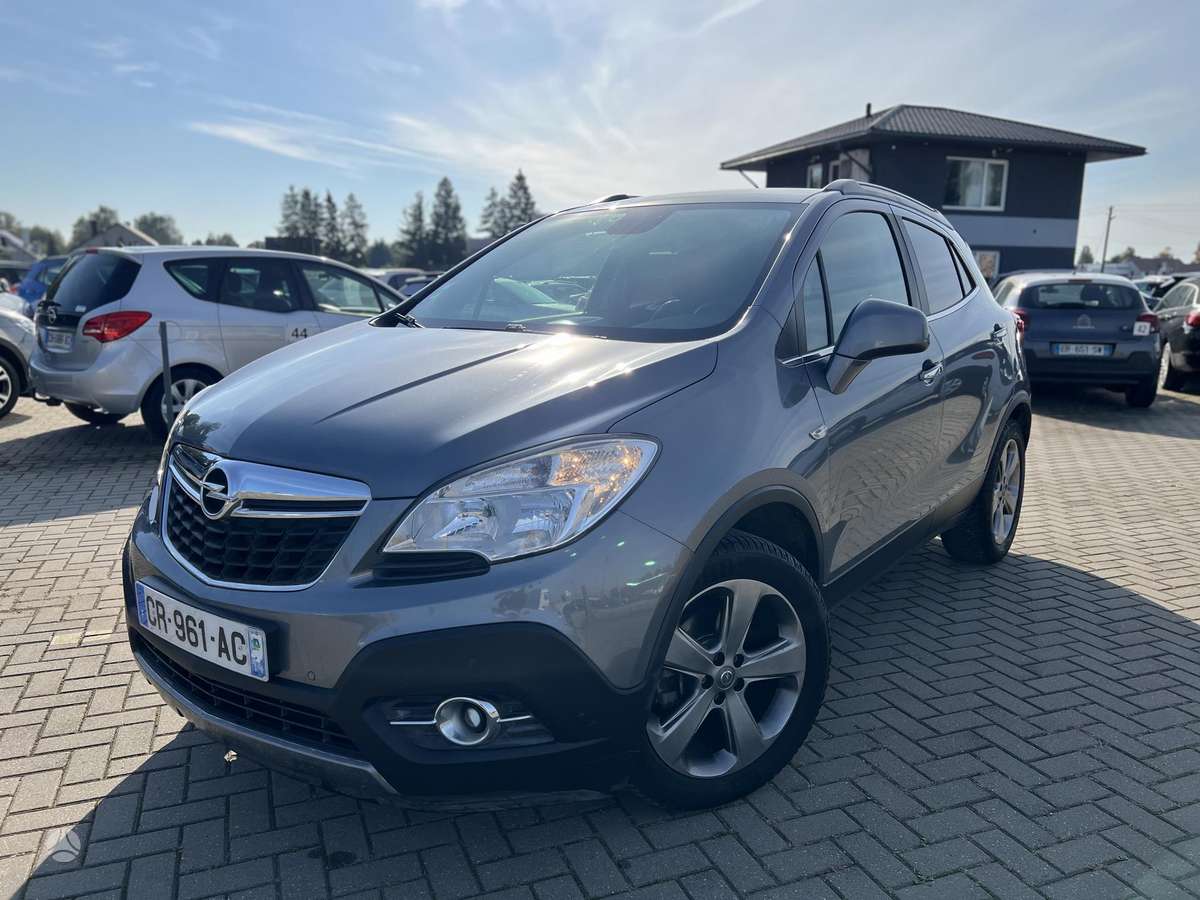 Opel Mokka 2013 — rear view
