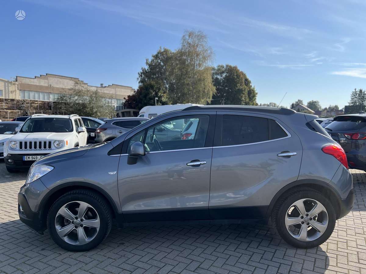 Opel Mokka 2013 — interior