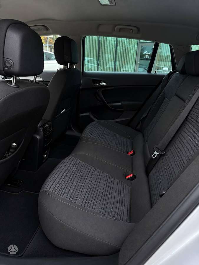 Opel Insignia 2015 — photo 8