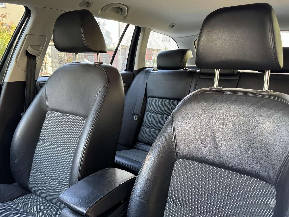 Skoda Octavia 2010 — photo 13