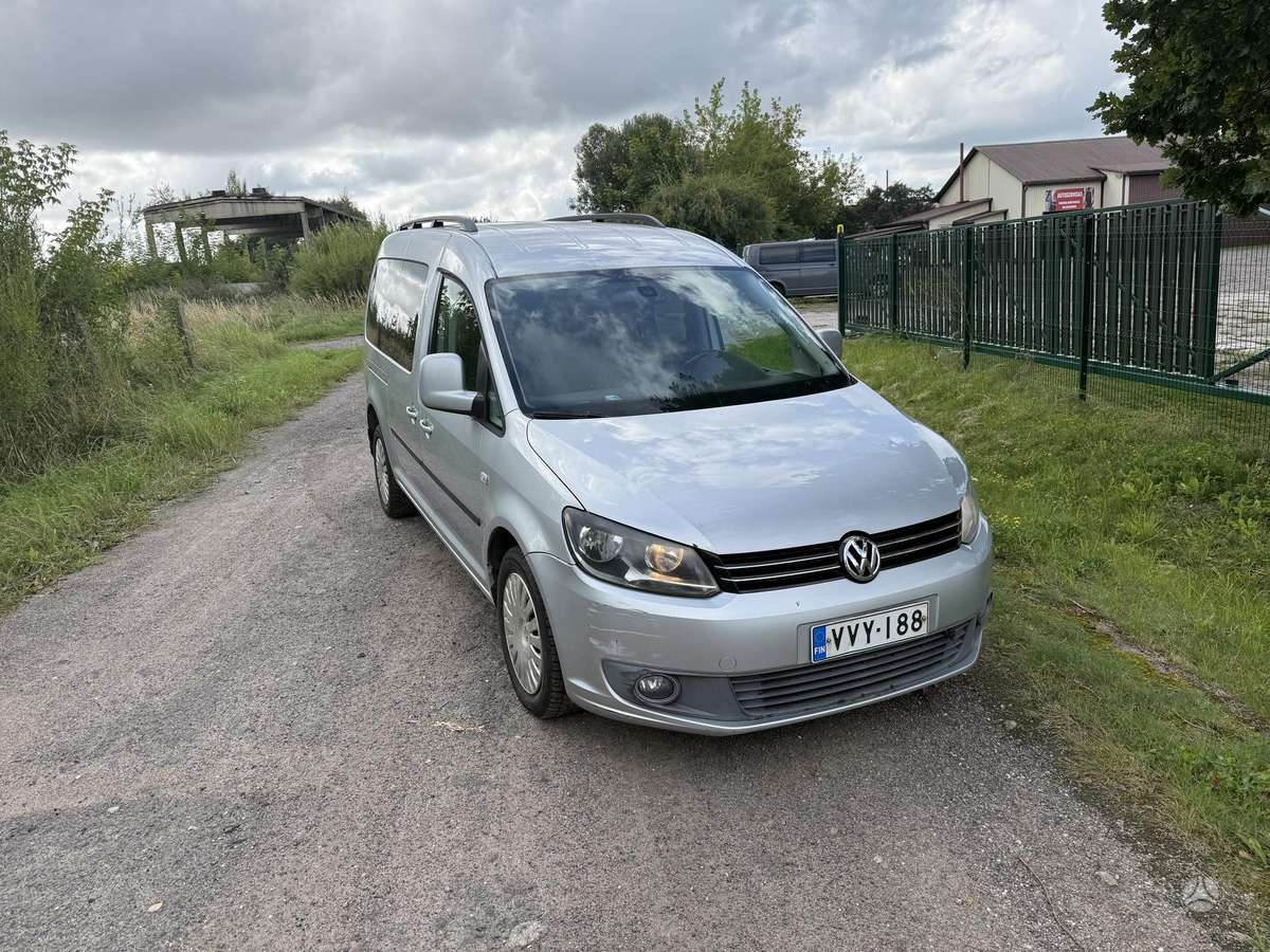 Volkswagen Caddy 2011 — rear view