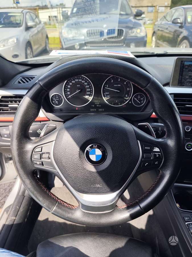 BMW 330 2012 — photo 12