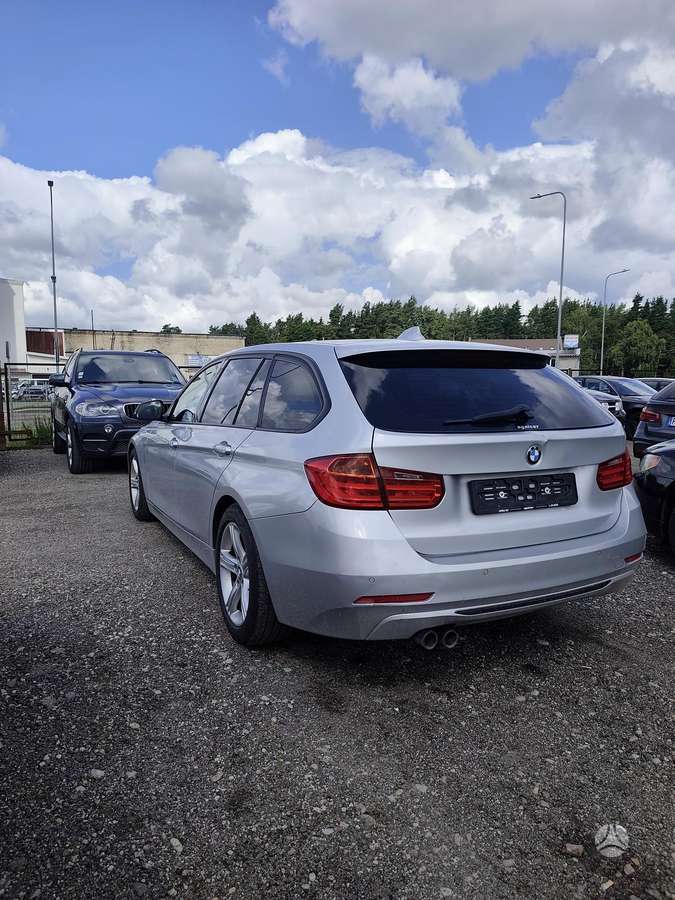 BMW 330 2012 — photo 6