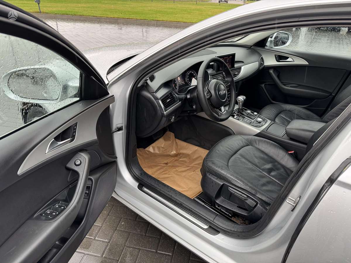 Audi A6 2012 — photo 17