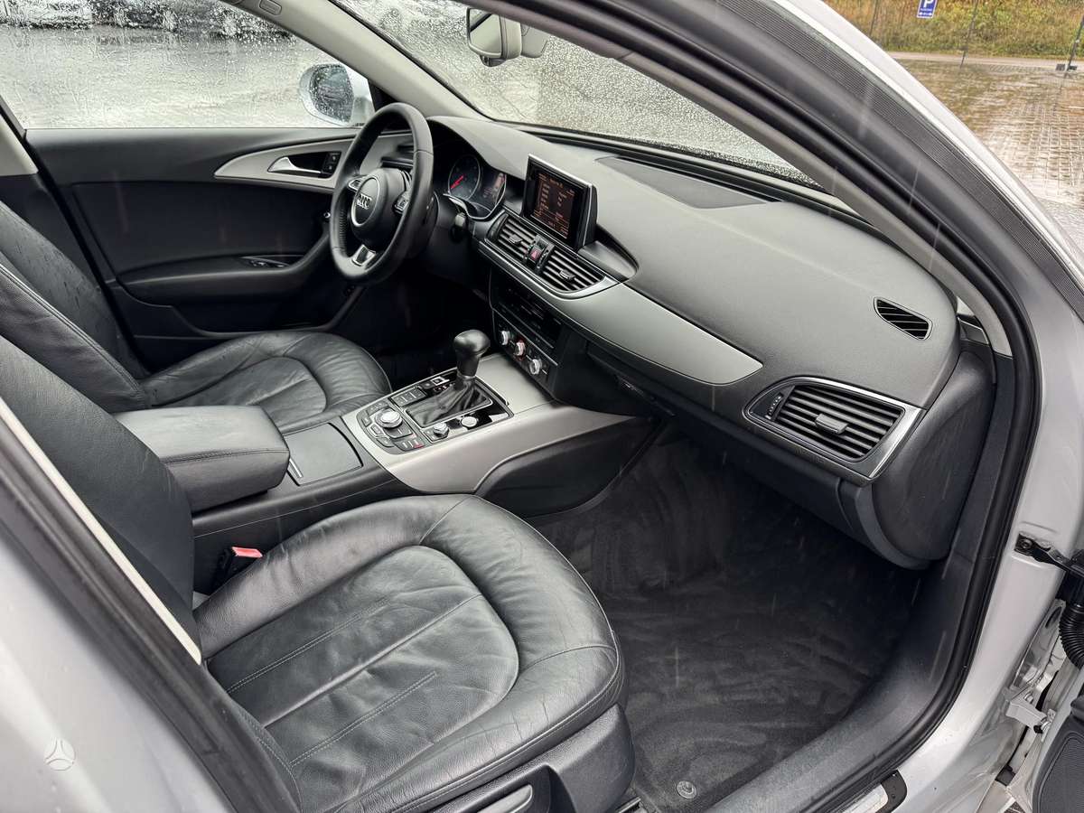 Audi A6 2012 — photo 25