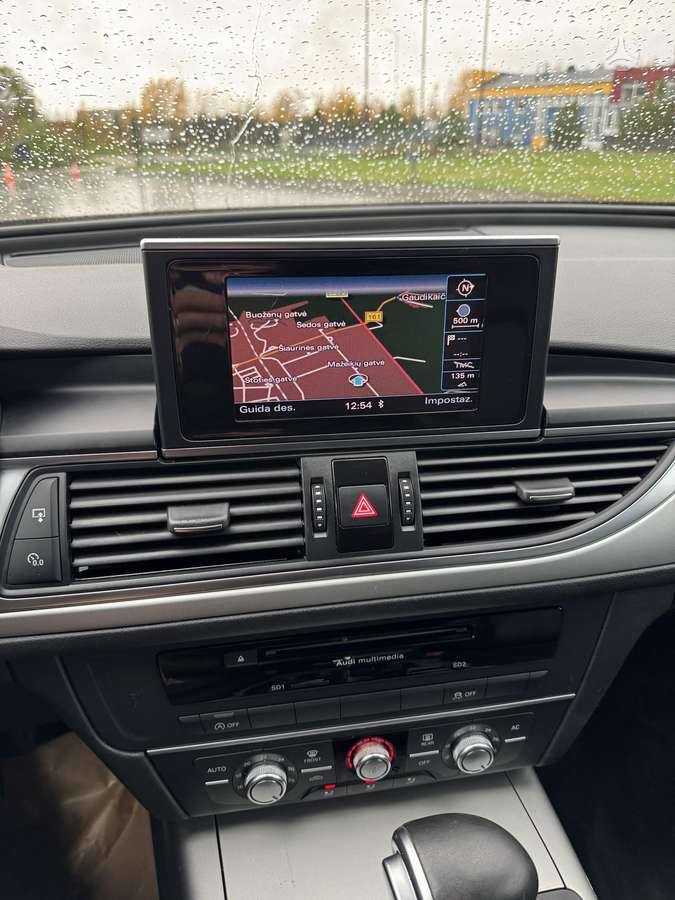 Audi A6 2012 — photo 28