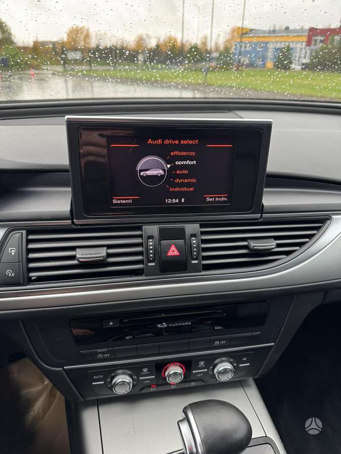Audi A6 2012 — photo 30