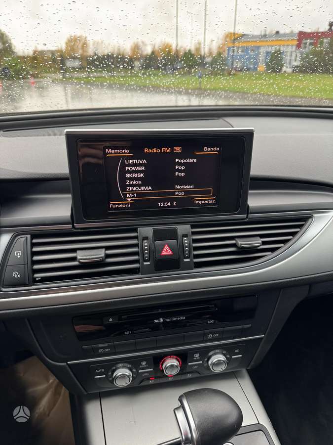 Audi A6 2012 — photo 31