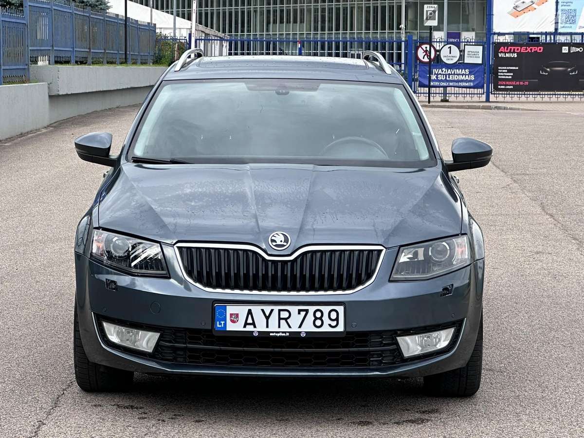 Skoda Octavia 2014 — interior