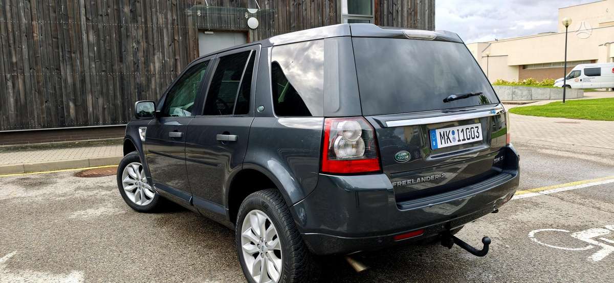 Land Rover 2011 — салон