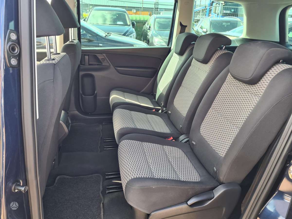Volkswagen Sharan 2010 — photo 6