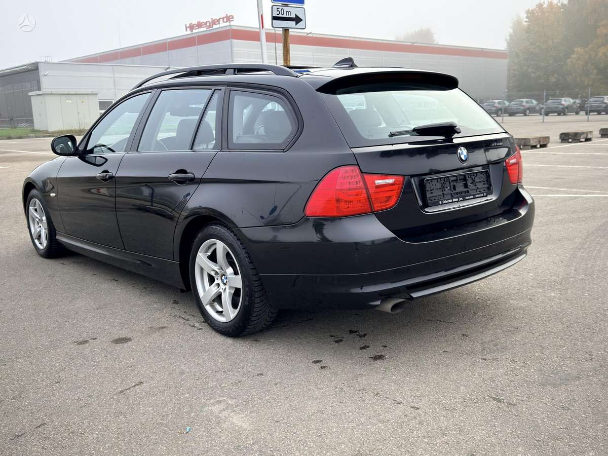 BMW 320 2009 — photo 5