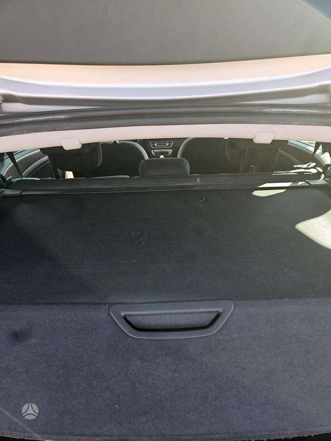 Renault Megane 2015 — фото 14